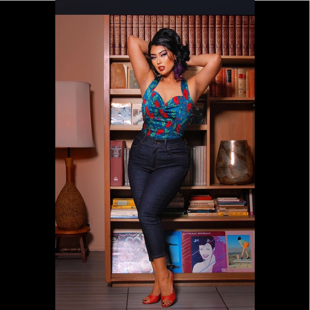 Pinup couture love your body Laura Byrnes 29